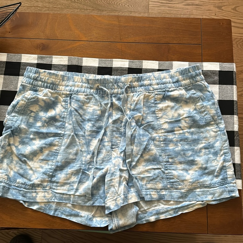 Gap tye dye shorts.  13 inches.